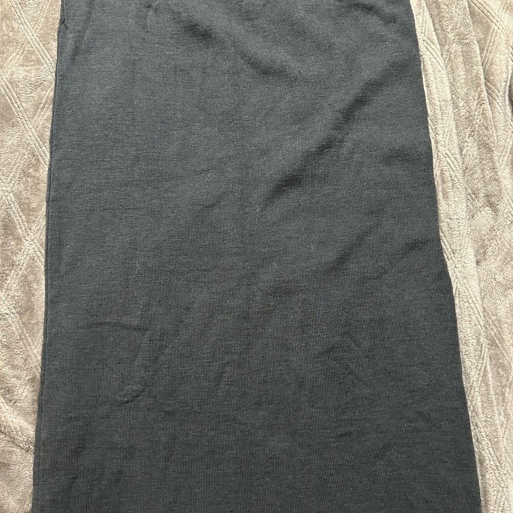 Dana Buchman light sweater skirt